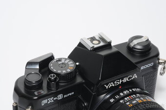YASHICA FX3 SUPER 2000 - TOP stav - 5