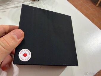 Dbrand grip púzdro pre apple airpods pro 3 - 5