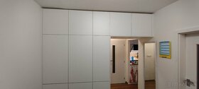 Montáž nábytku a interiérov a zárubne dvere, skrine Hodinovž - 5