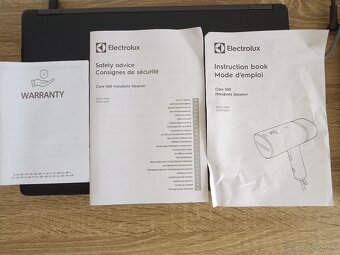Ručný naparovač odevov Elektrolux - 5