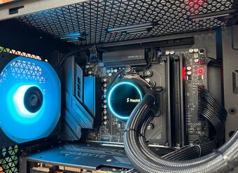 Ryzen 9 9950X\32GB\RTX 4070\SSD\1000W Zdroj - 5