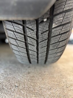 Barum Polaris 5 225/60 R18 V XL zimne - 5