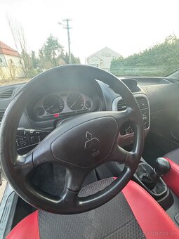 Mitsubishi Carisma 1.6 76kW - 5