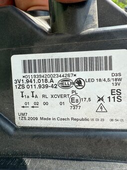 Pravé bixenon svetlo Škoda Superb 3 - 5