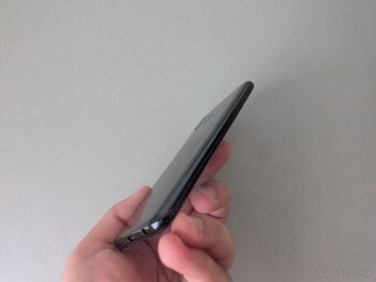 Samsung Galaxy A20e v dobrom stave - 5