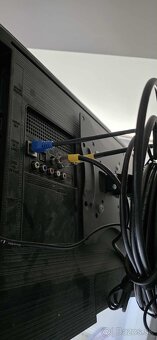 Televízor Samsung UE32T5372CD - 5