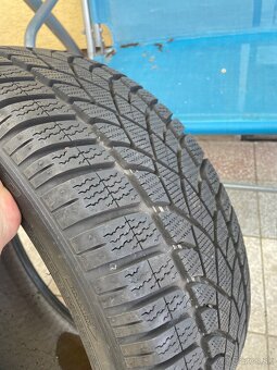 DUNLOP 235/45/R19 zimné - 5