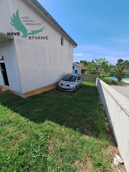 Na predaj dom vhodný na investíciu na ostrove Vir v Chorváts - 5