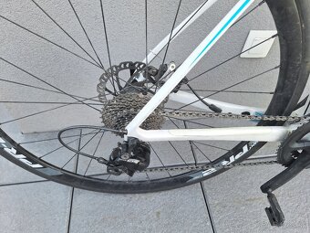 Giant Defy - 5