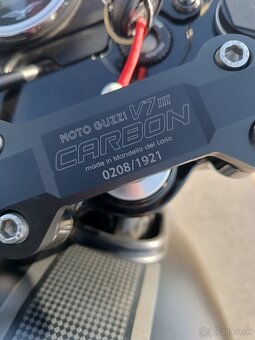Moto Guzzi V7 III CARBON - 5