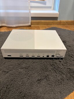 Xbox one s - 5
