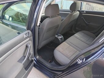 Predám Wolkswagen Golf 5 TDI Comfortline - 5