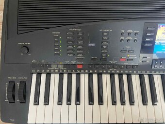 Yamaha psr 4000 - 5