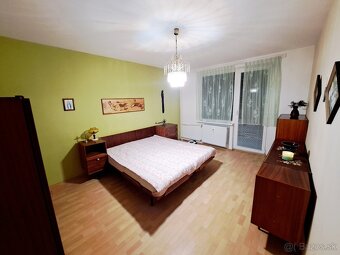 Priestranný a kompletne zariadený 3-izbový byt, ul. Gorkého - 5