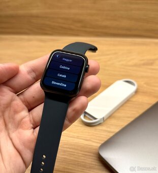 Apple Watch SE 3 (2025) 44mm Midnight - nové - 5