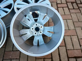 Volkswagen id4,id3,Tiguan,Arteon,Škoda,Passat 5x112 r19 - 5