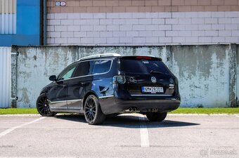 Volkswagen Passat Variant 2.0 FSI Highline - 5