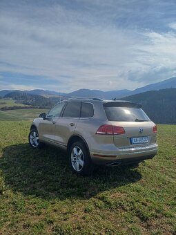 Volkswagen Touareg - 5