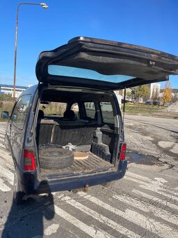 Predám Peugeot partner 2.0 hdi - 5