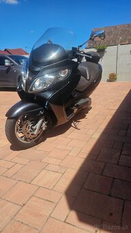 Suzuki Burgman 400 - 5