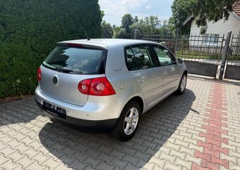Volkswagen Golf 1,4i Pravid.servis klima tempo benzín - 5