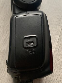 Predám externý blesk Yongnuo YN600EX-RT II - 5