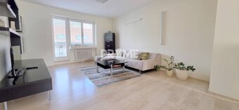 JEDINEČNÝ 2i byt, REKONŠTRUKCIA, 2 x BALKÓN, Kúpeľná ulica,S - 5