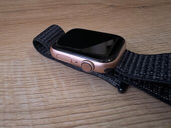 Apple Watch 4, Gold Aluminium, 44mm - 5