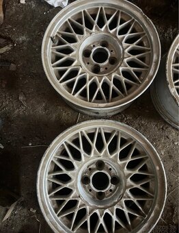 4x100 r15 - 5