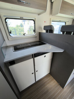 nový karavan Etrusco T 6.9 BB 6-miestny - 5