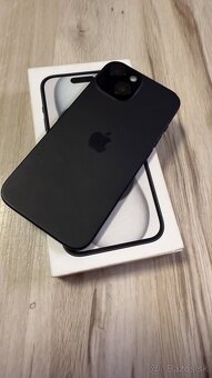 Vymenim iPhone 15 Black 128gh v zaruke bateria 96% - 5