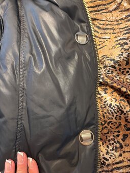 Zimná bunda značky KARA Trutnov - 5