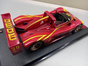 FERRARI 333 SP MOMO HOTWHEELS 1:18 č.2 - 5