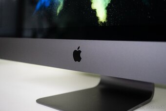 Apple iMac Pro [Xeon W | Vega 64,16GB | 64GB RAM | 2TB SSD] - 5