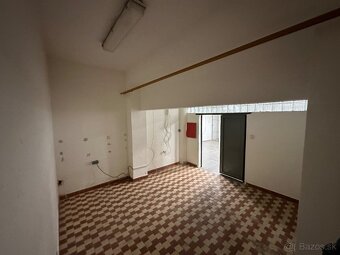 500 m2 sklad. Hala + pozemok, kancel., parking, (ZA) - 5