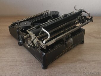 Starožitný písací stroj ROYAL 5 z roku 1912 - 5