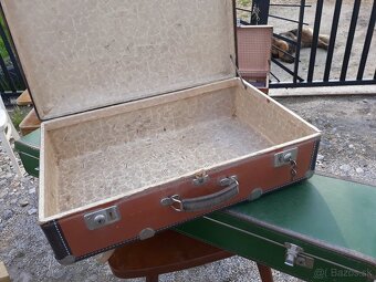 STARÝ KUFOR, FUTRE, PLETACÍ STROJ 🐾 10-€ - 5