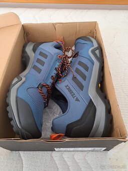 Botasky Adidas Terrex 44 - 5