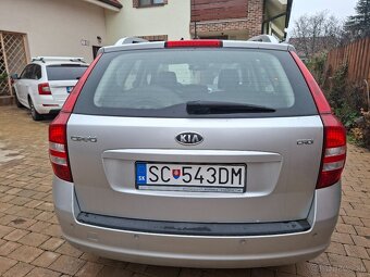 Predám Kia Ceed SW 1.6 CRDi, 3/2008 - 5