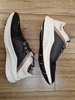 Damske bezecke tenisky Nike, UK 6,5, EUR 40,5 - 5