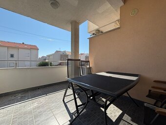 Zariadený 2,5 izbový apartmán s veľkou terasou / Chorvátsko - 5