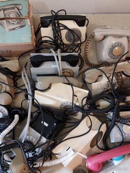 Retro telefony - 5
