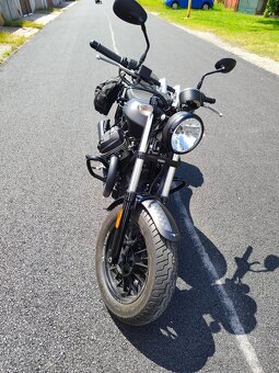 Moto Guzzi v9 Bobber top stav, najazd 4109km - 5