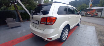 Fiat Freemont 3.6 V6 4x4 Lounge A/T - 5