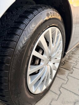 Peugeot 308  1.2 - 5