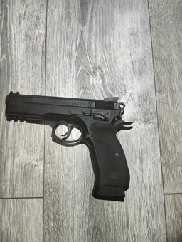 Airsoft pistol - 5