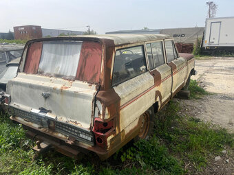 Jeep Wagoneer na suciastky - 5