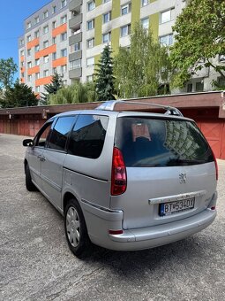 Peugeot 807 2.0 HDi 100kW 7(8) miestne - 5