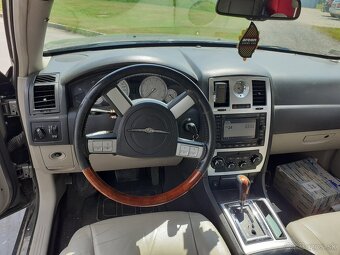 Chrysler 300c - 5