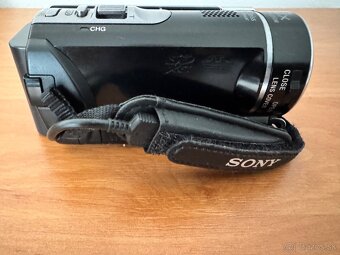 SONY HDR-CX190E - 5